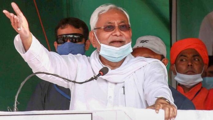 nitish-kumar-attacked-by-man-during-function-at-hometown