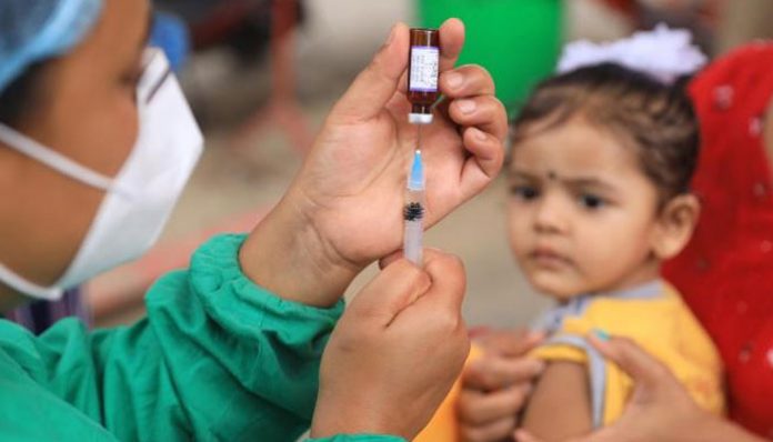 no-need-to-vaccinate-children-against-covid-right-now-centre-informed-about-decision