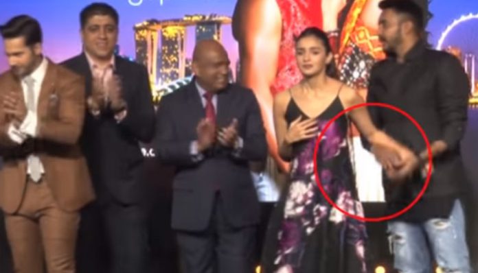 viral-video-of-alia-bhatt-accidentally-placing-hands-inappropriately-during-an-event