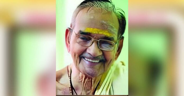 The sweetness of devotional songs is transmitted to Malayalam by the poet Chowalloor Krishnankutty died