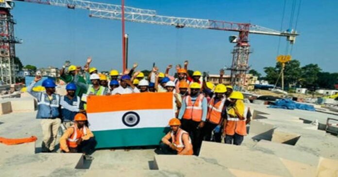 Harghar Tiranga; Ram Janmabhoomi shines with tricolor on the 75th anniversary of independence