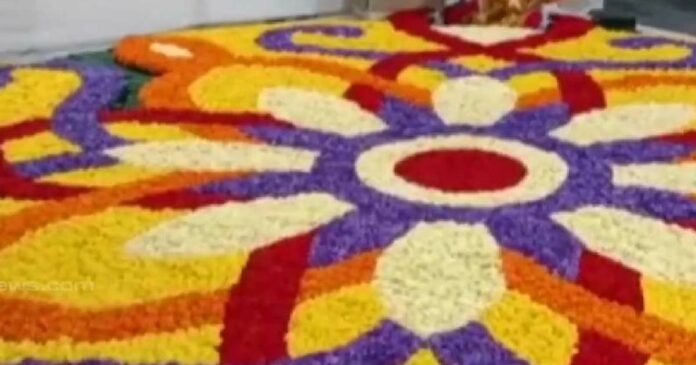 Kochi welcomes Thiruvonam; A giant flower bed is ready; Done with 300 kg of flowers