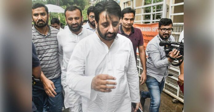 Anti-corruption gents AP unmasks Third person arrested in corruption case App MLA Amanatullah Khan arrested in multi-crore Waqf Board scam