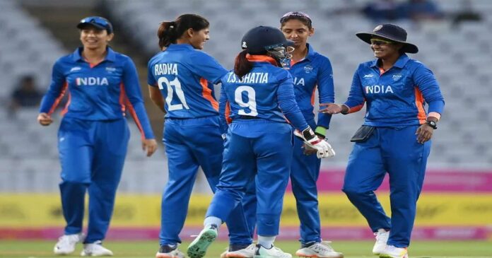 womens-cricket-team-in-finals