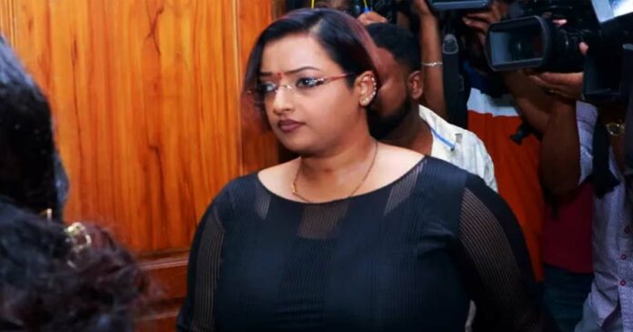 Swapna Suresh replied to the lawyer's notice given by MV Govindan; 'Not even a penny will compensate the loss', 'I will not apologize'