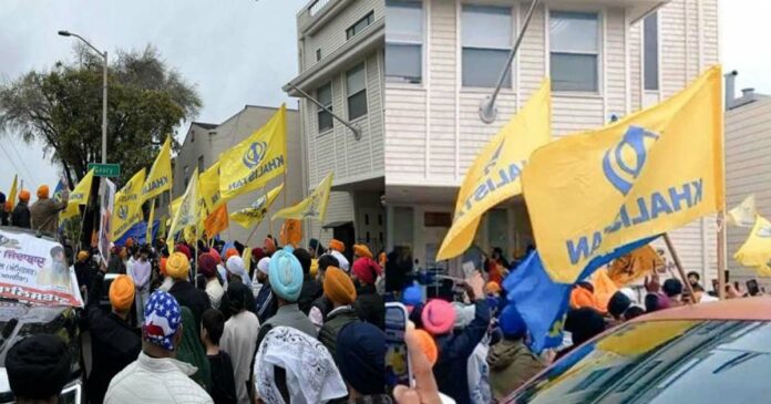 Khalistan supporters attack on the Indian consulate in America; video footage is out