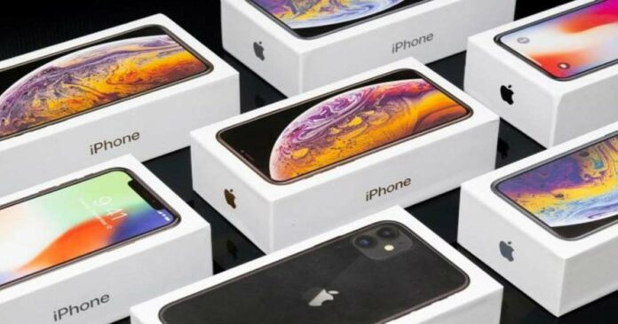 61,384 crore iPhones and iPads were sold in India last financial year