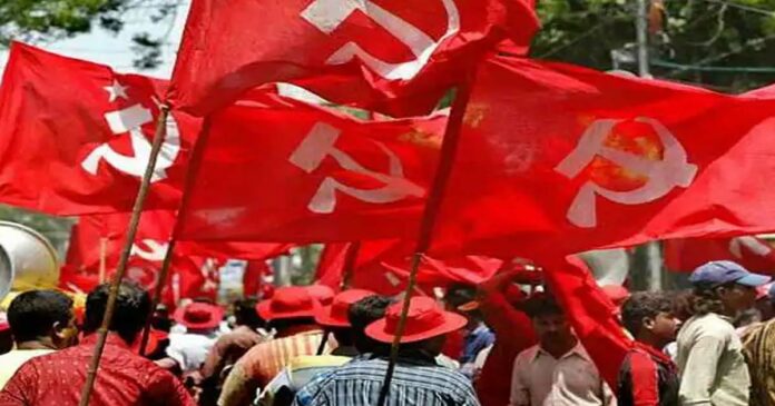 bad behavior Woman activist complains against CPM area committee membership; A three-member committee was appointed for the investigation by the Area Committee