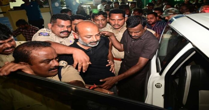 Telangana police forcefully detained BJP Telangana president from his home at midnight; Huge protest in the state