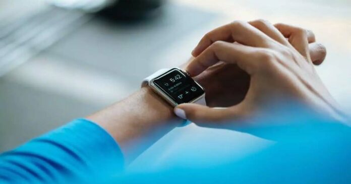Smart watches are becoming popular in India; India leads in global smart watch sales; Indian brands benefited