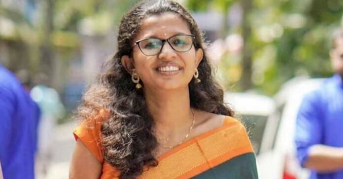 Vidya arrested in case of producing fake certificate in Karinthalam Govt. College; It is reported that the police will not grant the custody application