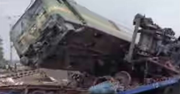 Another train accident; Freight trains collided at Onda railway station in Bengal; signaling failure suspected