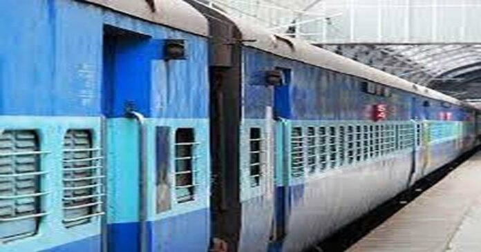 Kochuveli-Bengaluru Special Train; Special service on Sundays will start from today