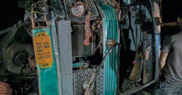 Bus accident in Odisha; 12 dead, eight injured