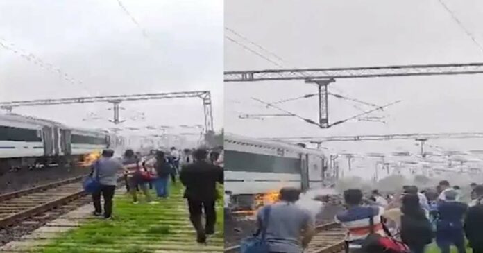 Bhopal-Delhi Vandebharat train catches fire; Passengers were evacuated