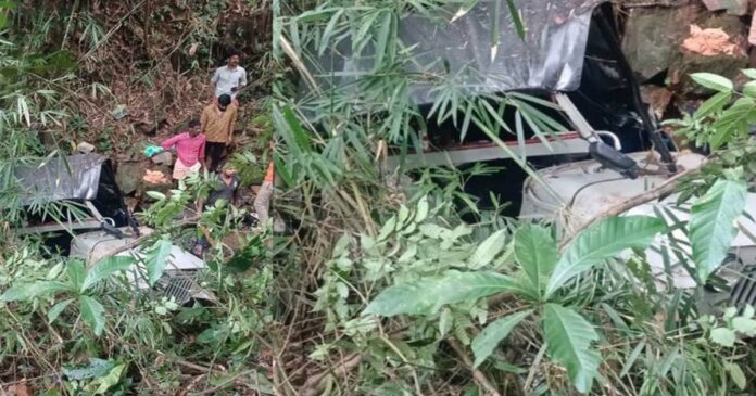 Accident in Wayanad: Jeep overturns; 9 people die;