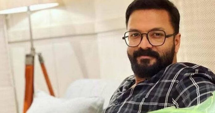 'doesn't back down from criticism, stands his ground'; Actor Jayasurya says he is on the side of farmers