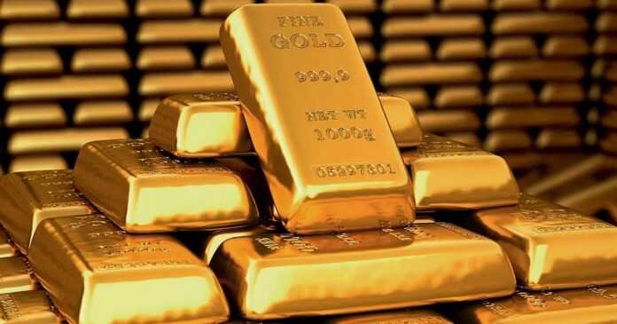 2 passengers arrested at Nedumbassery airport with two and a half kilos of gold; Gold worth one crore and forty lakh rupees was seized!