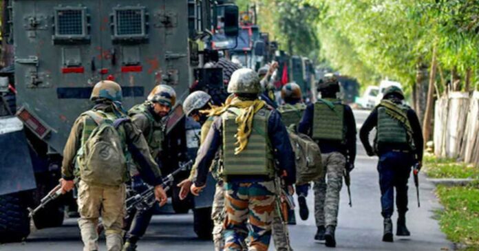 Encounter in Jammu and Kashmir's Baramulla; Two terrorists were killed and the search for the third was continued by Army and CRPF