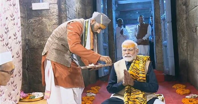 Prime Minister Narendra Modi visited the holy ancient Jageshwar Temple; Development projects worth 4200 kodi were submitted to Uttarakhand today