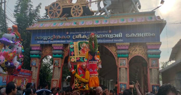 Navratri Idol Procession; The third day journey started from Neyyatinkara Sri Krishna Temple