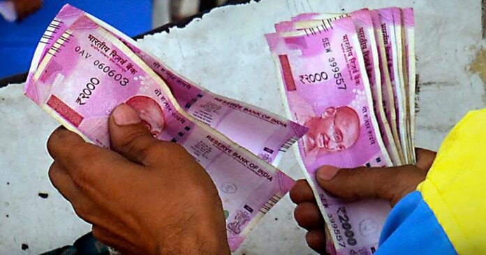 Hurry up! Deadline to exchange Rs 2,000 notes ends today; Those who can't go directly can do it this way too!
