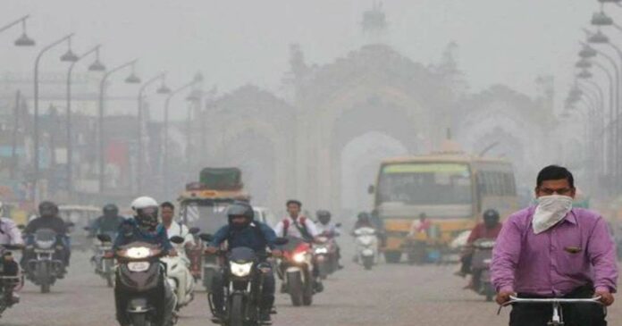 Air pollution levels rise in Delhi; Experts with warning, government with instructions to be careful