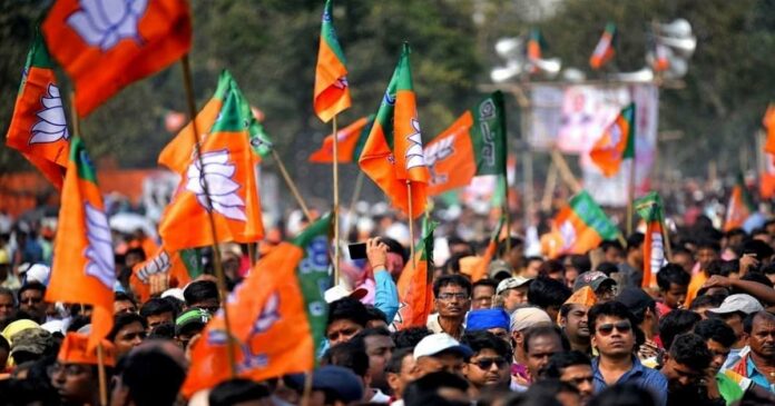 NDA wave across Maharashtra! The NDA alliance won 1,350 out of 2,359 seats in the local elections