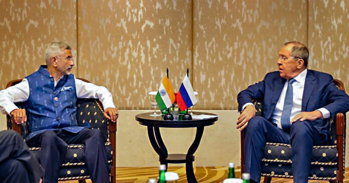 Russia has declared full support for India's efforts to achieve self-sufficiency in the field of defense! Russian Foreign Minister Sergey Lavrov and Indian Foreign Minister S Jaishankar held talks in Moscow
