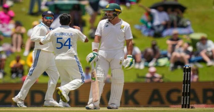 South Africa took a first innings lead of 163 runs at Centurion