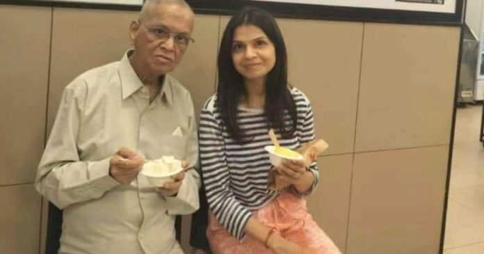Father Narayana Murthy tasting ice cream with UK First Lady Akshatha; Pictures go viral