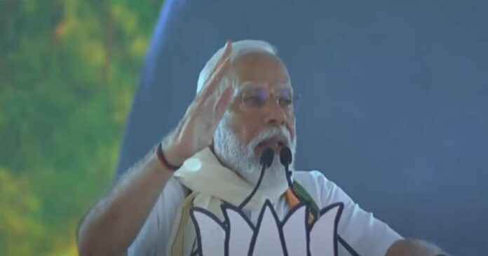 Prime Minister Narendra Modi addressing the gathering at Pathanamthitta; The audience accepted the call that the number of BJP MPs from Kerala should cross two digits