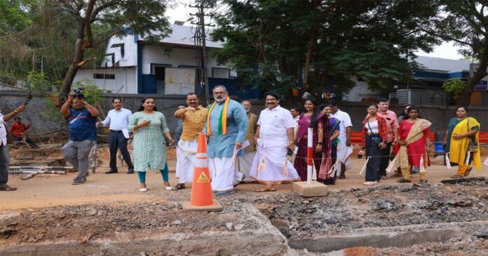 Development in Thiruvananthapuram is happening “not smartly, but unsmartly !!! Smart City Rajeev Chandrasekhar is open about the non-completion of the roads in the city which were demolished as part of the project!