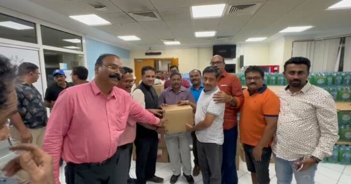 Ima's help to flood victims; Emirates Malayali Association handed over cleaning materials