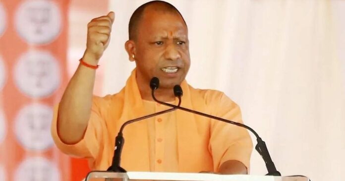 India is giving free ration to 80 crore people while Pakistan is fighting hunger; Yogi Adityanath says this is a government working for the development and welfare of the people.
