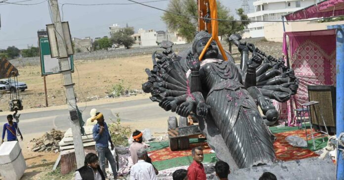The tallest marble idol in the country at 23 feet! The idol of Adiparashakti reached Ajmer to be installed at Poornami Kav; Watch the video