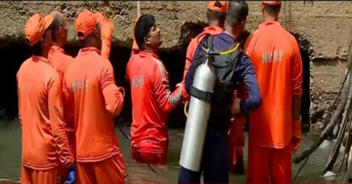 Rescue to the twenty-fourth hour!! Land with hope for Joy; Camera-equipped Draco robot performs underwater inspection