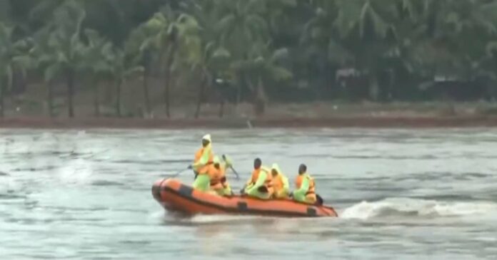 Navy confirms that Arjun's lorry is not in the river; Metal detector screening will begin immediately