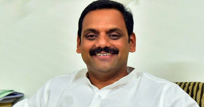 Demand for decommissioning of Mullaperiyar Dam! Idukki MP Dean Kuriakos has given notice for an urgent motion in the Lok Sabha.