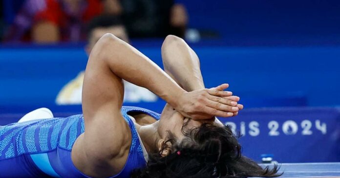 Dehydration !!Vinesh Phogat admitted to hospital