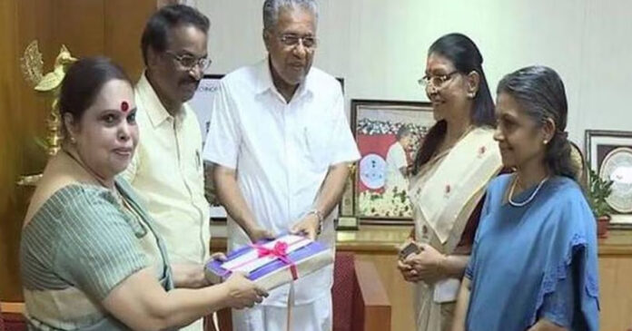 image of pinarayi vijayan and others