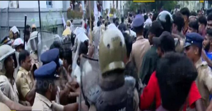 ksu - sfi protest