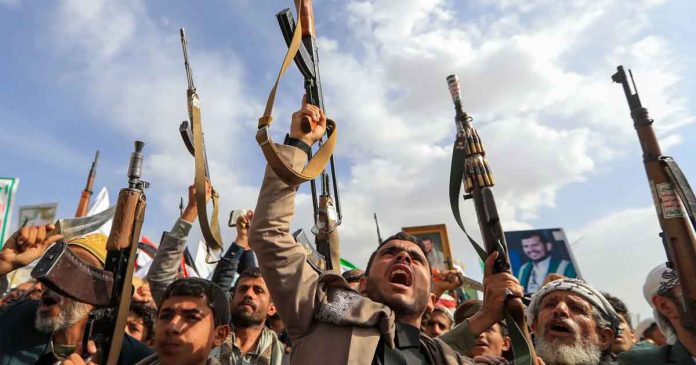 Houthis challenge Saudi Arabia, vow to continue attacks on airports and oil facilities