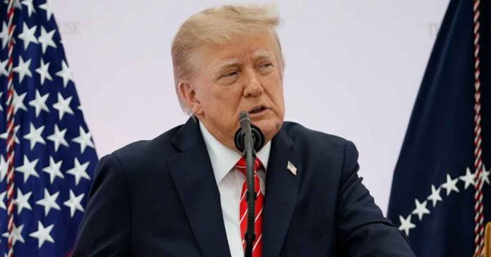 Trump warns Houthis who continue attacks against Saudi Arabia