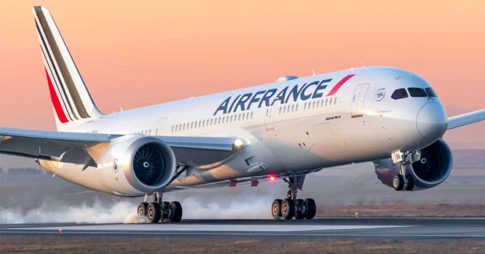 Air France bans Pakistani crew from Israel flights.