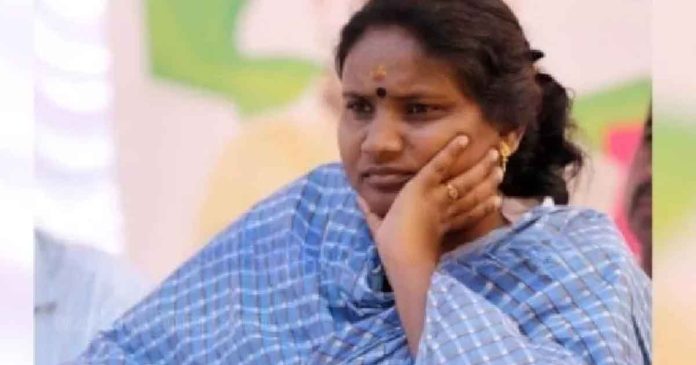 Mass resignation from MLA Remya Haridas's personal staff; Driver resigns as well
