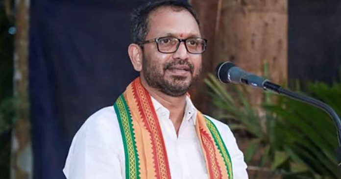 K. Surendran alleges LDF-UDF nexus in Masappadi case